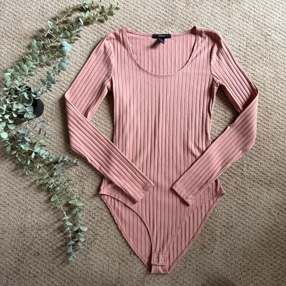 🌸Ribbed Long Sleeve Bodysuit - Pink
